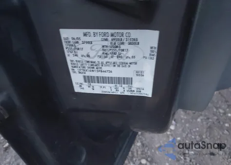 2005 Ford F-150 Stx/Xl/Xlt из США, поврежденный, VIN 1FTRX14W15FB46726